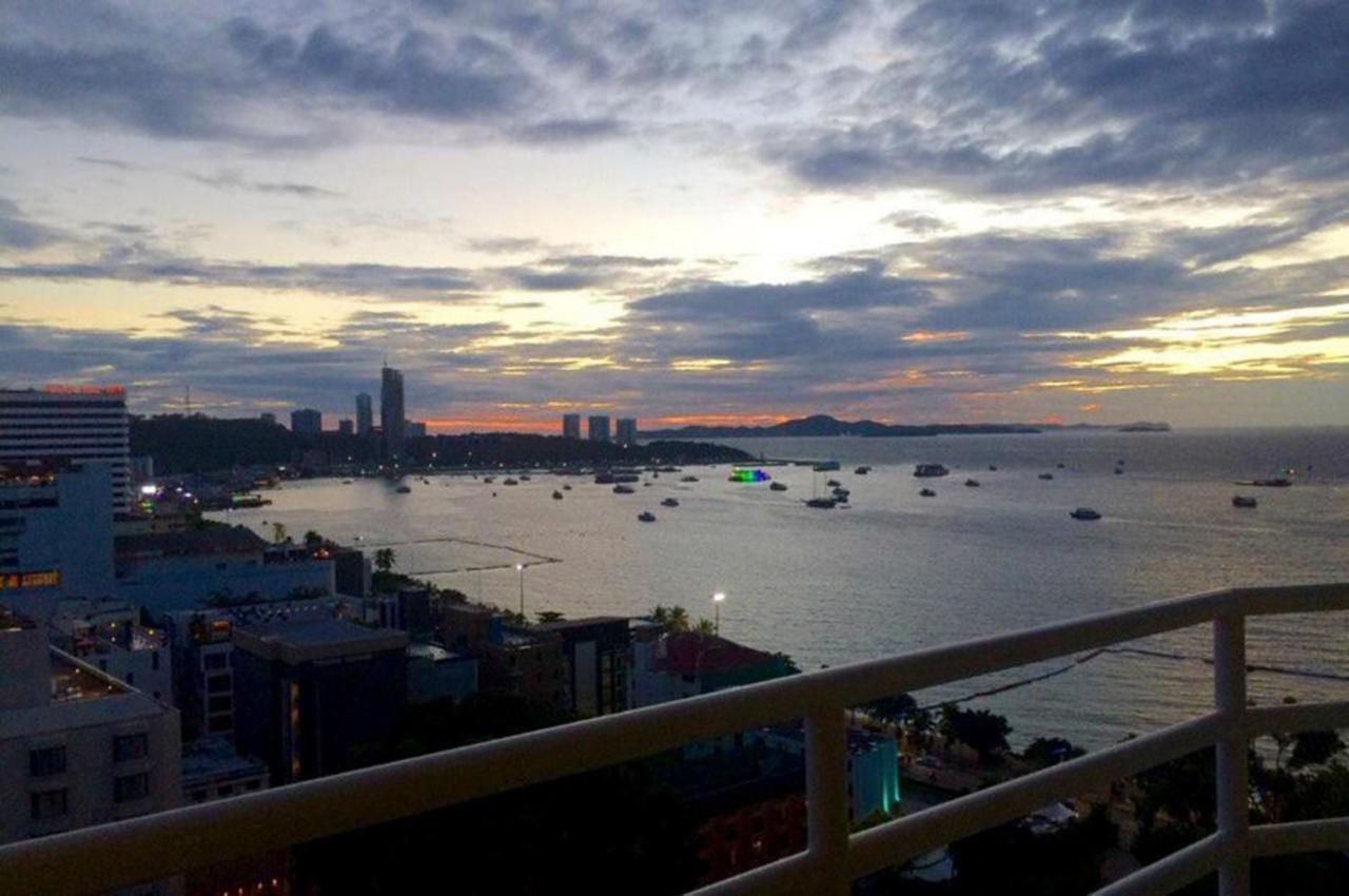 View Talay 6 Apartment Pattaya Esterno foto